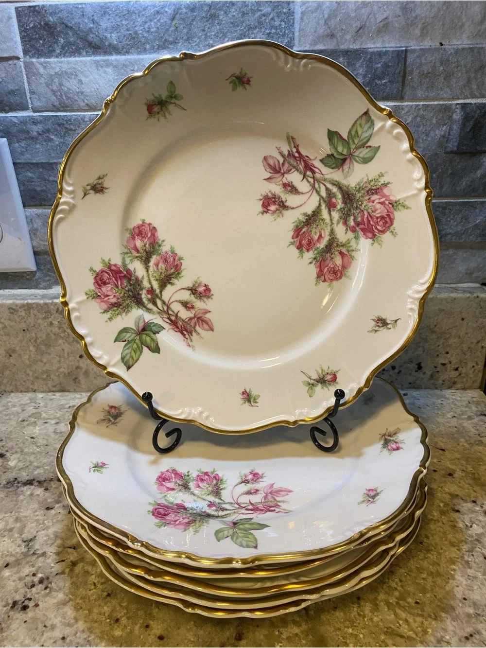 EDELSTEIN MARIA THERESIA MOSS ROSE Set Of 6 Dinner Plates SCALLOP~GOLD TRIM - Picture 1 of 5